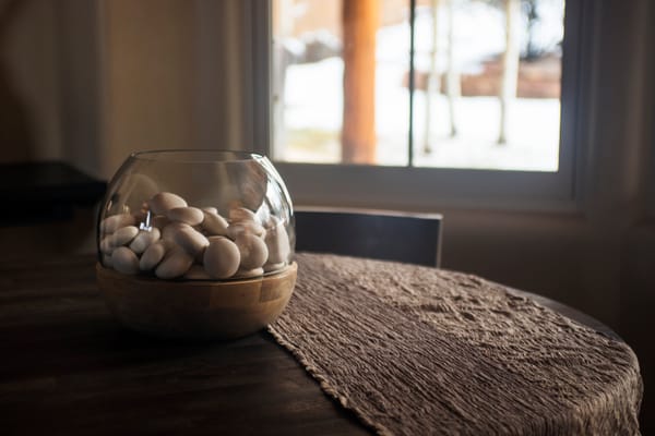 Honoring Parents, Spouses, Children, and Siblings With Meaningful Tributes