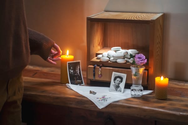 What to Do with Ashes: 20 Meaningful Ways to Honor Your Loved One