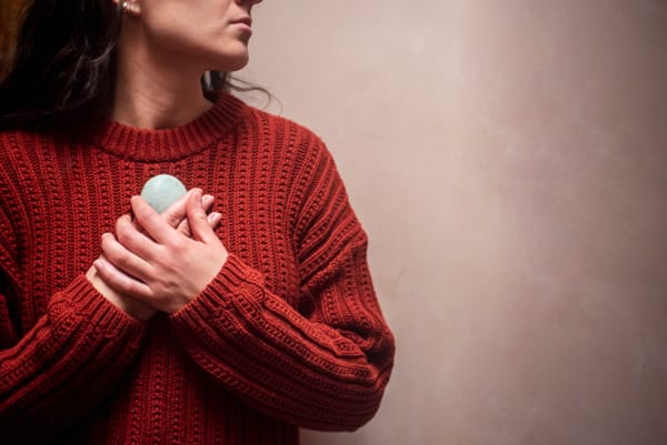 What to Expect in Early Grief: The First 6 Months After Loss